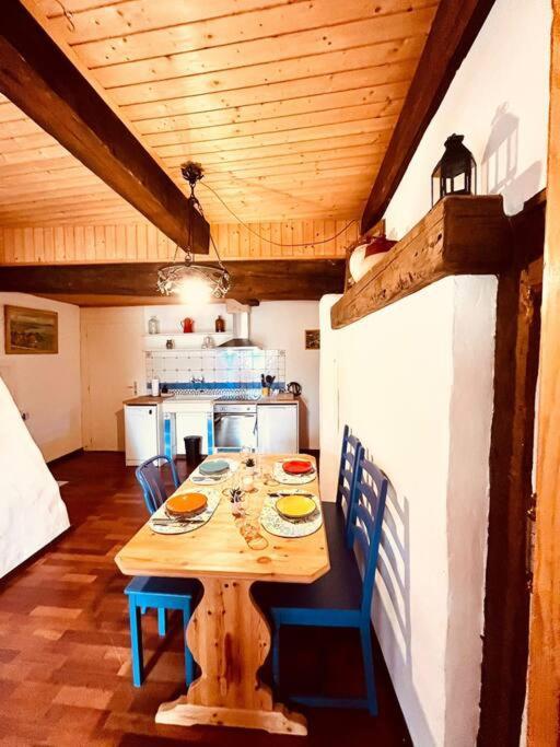 Charmant Appartement De Vacances Alta Ripa Hauterive  Экстерьер фото